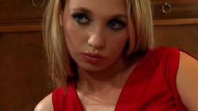 Boss gets seduced by blonde nympho intern