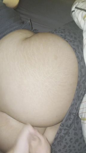 English Slutwife Cuckold Dirty Talk & JOI Before Cumshot All Over Her Big Ass
