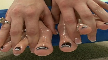 This girl has feet that drive a man crazy who cums on them!