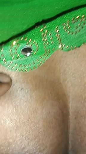 Desi stepmom ne apne bete ke lund par baith kar chut ki khub ghisai ki   Clip 1