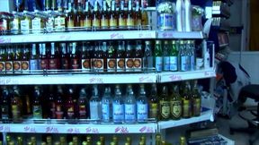 Hot MILF Sucks Cock and Gets Pounded Hard