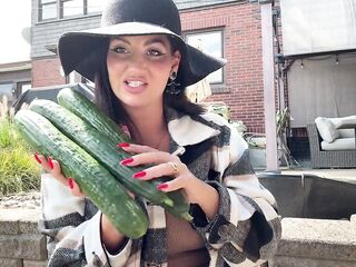 Hopeless Housewife Triple Permeates with three 12in Cucumbers