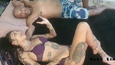 Minha mulher - Caroleta Roots - Falou e eu obedeço, Ela disse, Não vai jogar futebol não vem fuder comigo, E nos tranzamos gostoso e eu meti vários gol na safada