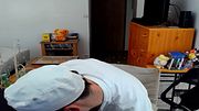 Je suis de retour pour de nouveau vous faire jouir