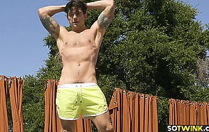Dakota Payne and Carter Woods fuck under the sun by the pool