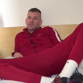 Airmexsex fucked raw by top Latino huge cock from London