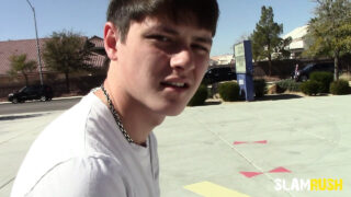 Bareback, group sex, gangbang – pria gay amatir Amerika berpenis besar berhubungan seks anal