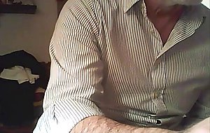 Hot mature bear cumming