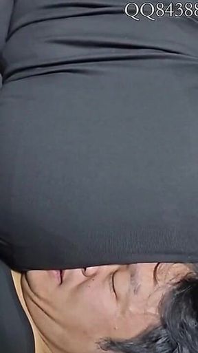 180cm Girlfriend Facesitting, Game 3