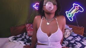 Sephie's first bubblegum vid!