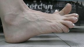 You can start toe wiggling over with the silver nails (Part 3) MP4 FULL HD 1080p