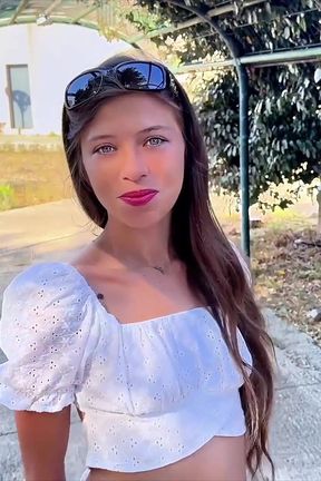 Lola, Pretty Girl, Wants to Get Banged Really Deeply