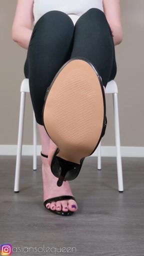 High heels and barefeet worship