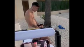 SMAE PRODUCTION Alicante Detr&aacute_s de c&aacute_maras, con una morenita hermosa que no para de chuparme la po...