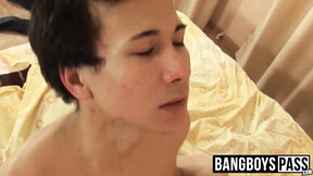 ”Sexy man banged bareback after prick sucking in sexy sixtynine”