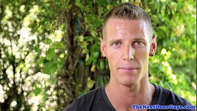 Ripped jock jerks dick in lockerroom session