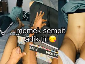 Sit in my stepsister&amp;#039;s room and let her be fucked.