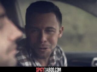 Hawt hitchhiker DPed by 2 strangers - Zoey Monroe
