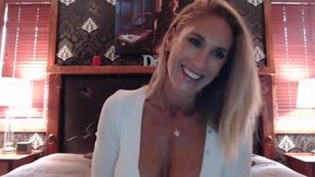 Lucy Lewis Private Show