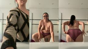 une jolie video unique pour mes fans !je me doigte bien dans la salle de bain...