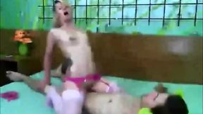 Bonga Cams - pussy licking clip