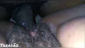 Gozando no cu e na boca da puta