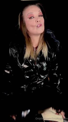FetishSmoke155