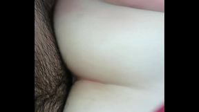 Llenandole la cola de leche a mi.novia.. la saco embarrada..