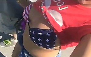 Nurse bettyflashes boobs in the park