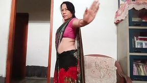 🥵MERI BHABHI K SATH Painful anal try- Indian wife pinki try First time anal in sexy saree to make her husband happy.