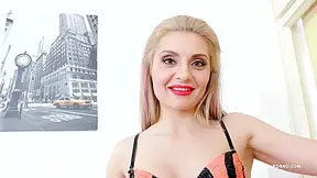 Enjoys Pissing And Kinky Anal Sex Iv484 - Caty Kiss