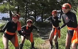 Female combatant pique