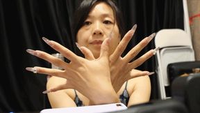 4K MARTINA shows off her sexy fingers