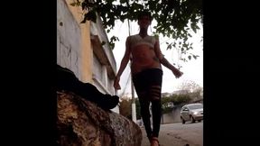 sabrina prezotte dando uma voltinha em uma das ruas de prostituicao da barra funda em sp...