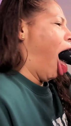 Uvula Fetish