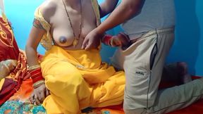 Village Bhabhi Yellow Saree Fucking With Hasband