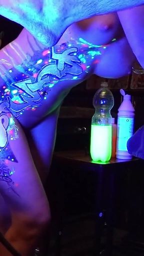 Uv-light Fisting Extreme