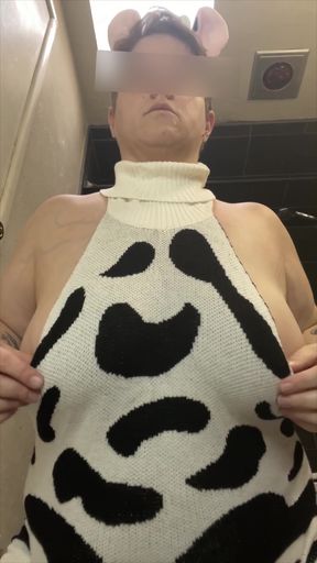 Amateur BBW shows off her fansly boobs on onlyfans manyvids