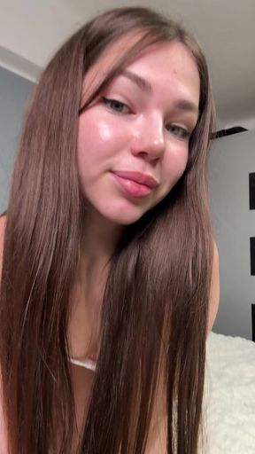 Hi sweethearts I need your support! Join my Only Fans! I love our chats!