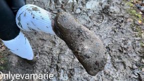 Outdoor Muddy White Socks