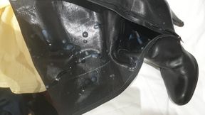 Defloration of her right boot