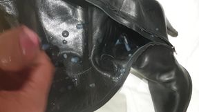 Defloration of her right boot
