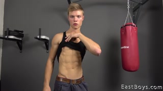 Muscle Flex - Casting 20 - Leo Jonasson