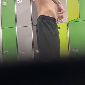 walking nude at gym locker room &amp; cumming in showers