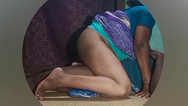 Indian Village beauty aunty fuck with boy friend