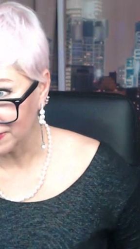 Crazy Mature bitch desperately masturbates with a squash! ))   Clip 2