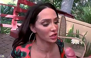 Giant boobed girl amy anderssen gives a great sloppy bj