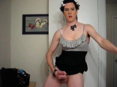 Teen crossdresser toying