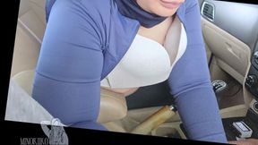 Asian Hijab Fitness Girl Doing Blowjob to Drink Cum For Boost Her Stamina In The Car - Minokiiko