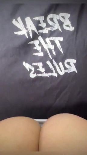 I REPAIR A BEAUTIFUL BOOB'S CAR AND SHE PAYS ME WITH A BLOWJOB AND A FUCK   Clip 2